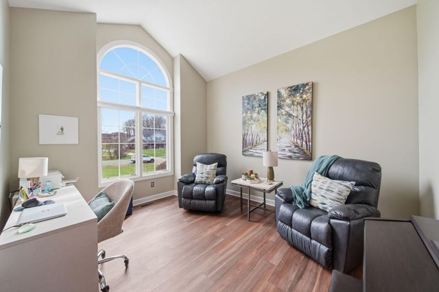 4830 Stonewood Drive, Jackson, MI 49201