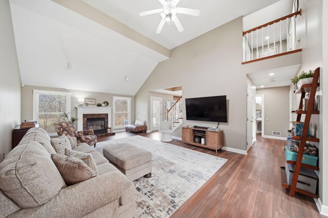 4830 Stonewood Drive, Jackson, MI 49201