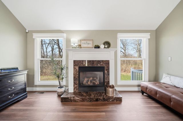 4830 Stonewood Drive, Jackson, MI 49201