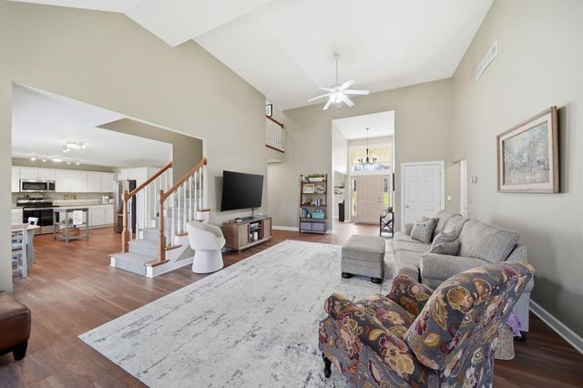 4830 Stonewood Drive, Jackson, MI 49201