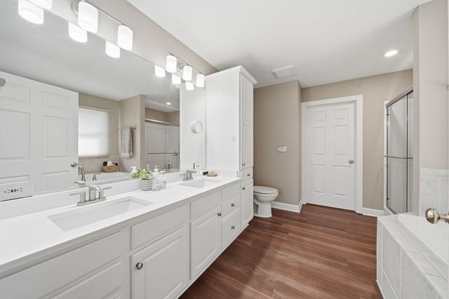 4830 Stonewood Drive, Jackson, MI 49201