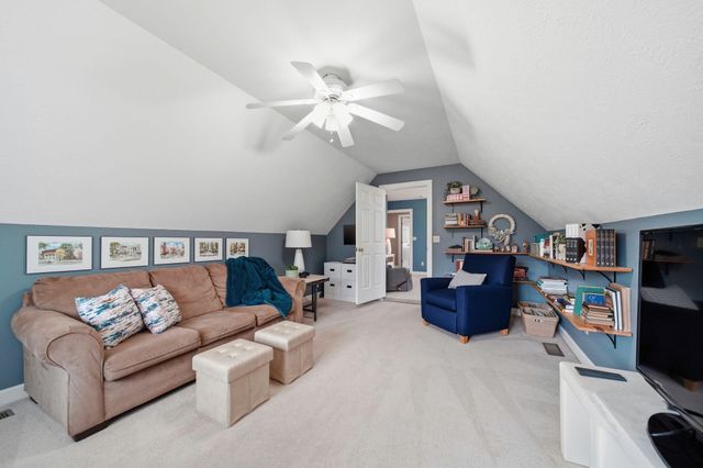 4830 Stonewood Drive, Jackson, MI 49201