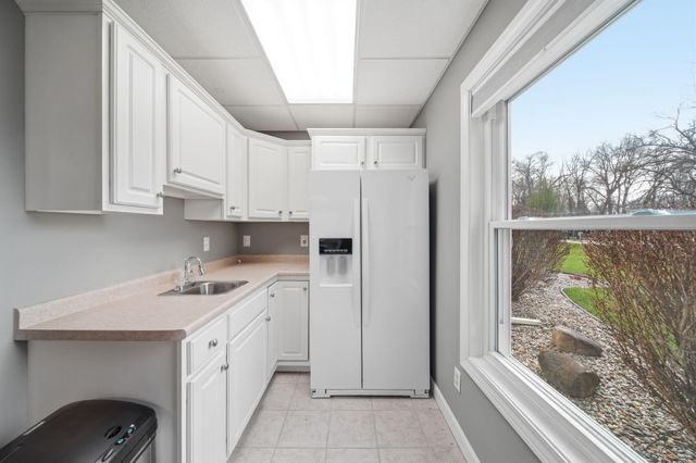 4830 Stonewood Drive, Jackson, MI 49201