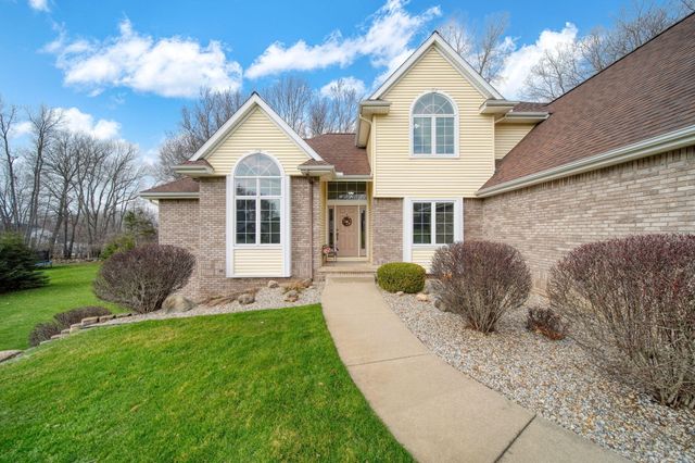 4830 Stonewood Drive, Jackson, MI 49201