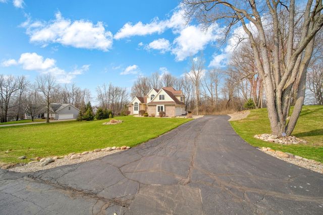 4830 Stonewood Drive, Jackson, MI 49201