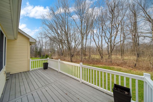 4830 Stonewood Drive, Jackson, MI 49201