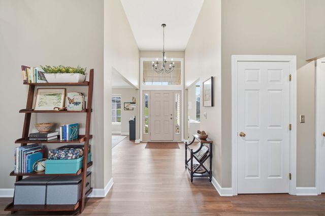 4830 Stonewood Drive, Jackson, MI 49201