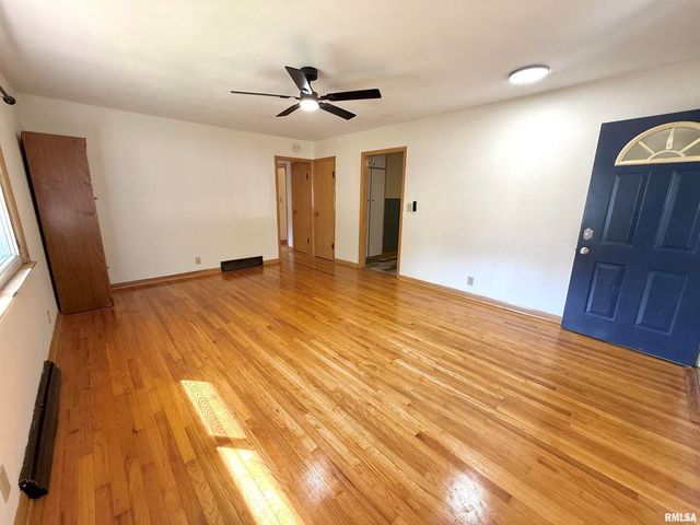 139 N VAIL Street, Geneseo, IL 61254