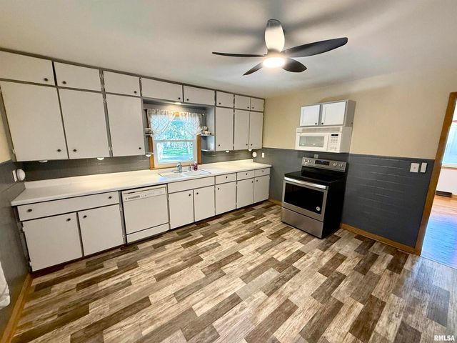 139 N VAIL Street, Geneseo, IL 61254