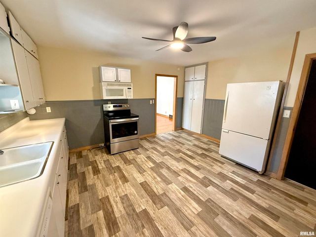 139 N VAIL Street, Geneseo, IL 61254