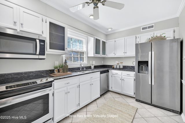 811 Seabury Court, Wilmington, NC 28403