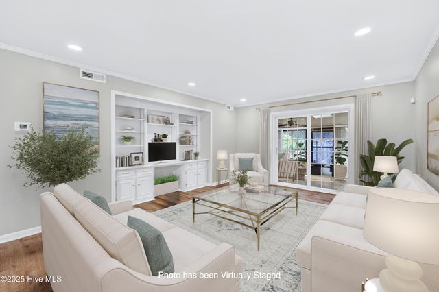 811 Seabury Court, Wilmington, NC 28403