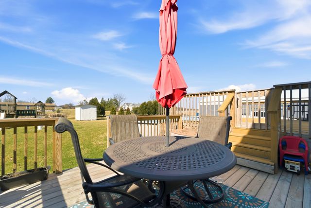 664 Windy Meadow Court, Hebron, IN 46341