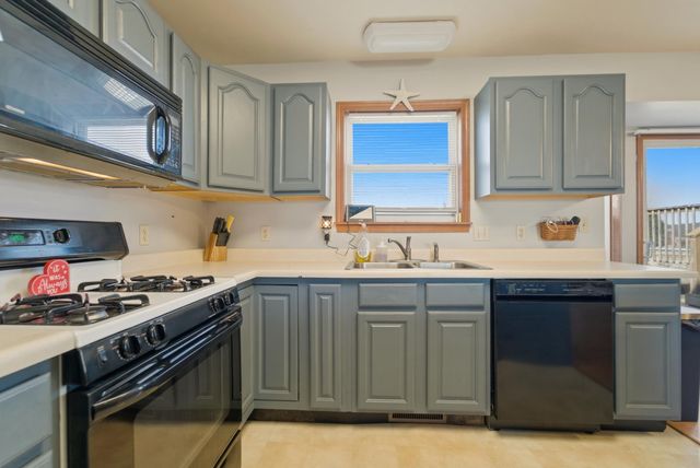 664 Windy Meadow Court, Hebron, IN 46341