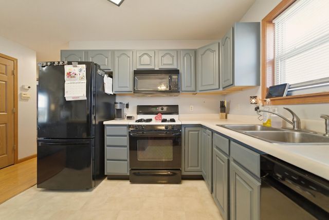 664 Windy Meadow Court, Hebron, IN 46341