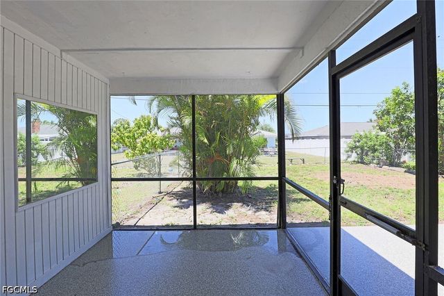 3818 SW 7th PL, Cape Coral, FL 33914