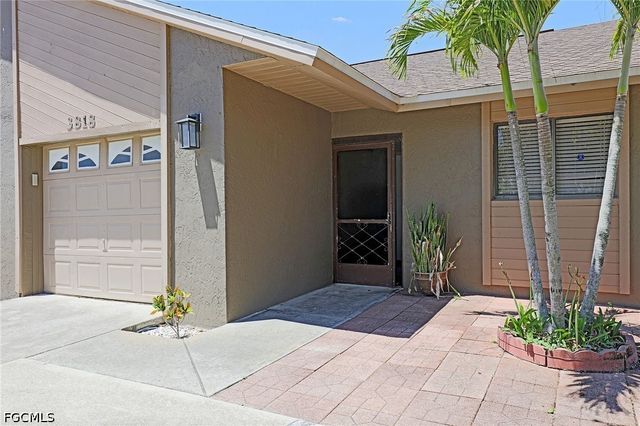 3818 SW 7th PL, Cape Coral, FL 33914