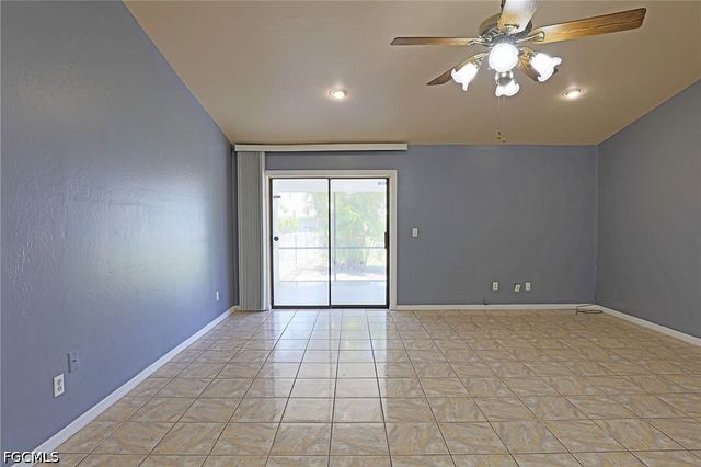 3818 SW 7th PL, Cape Coral, FL 33914