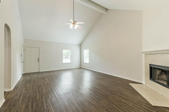 11919 Walraven Drive, Huffman, TX 77336