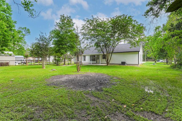 11919 Walraven Drive, Huffman, TX 77336