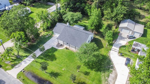 11919 Walraven Drive, Huffman, TX 77336