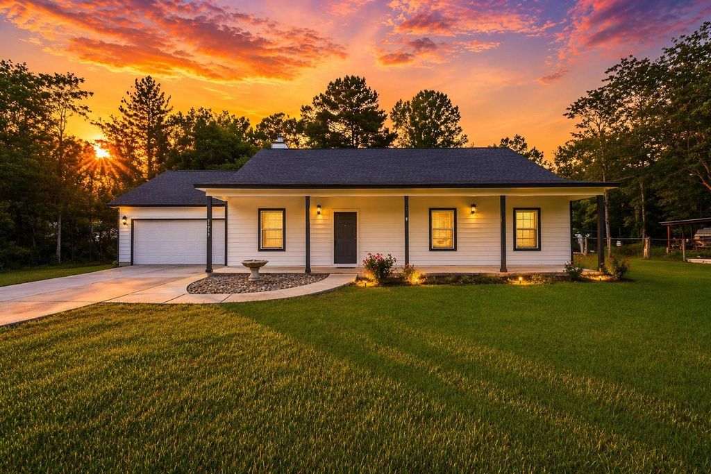 11919 Walraven Drive, Huffman, TX 77336