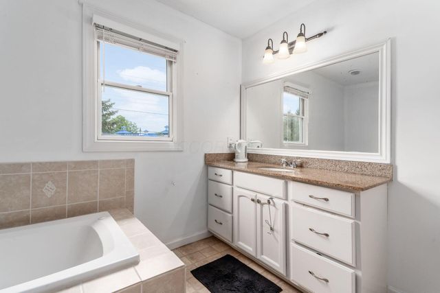 204 Oakwood Court, Westerville, OH 43081
