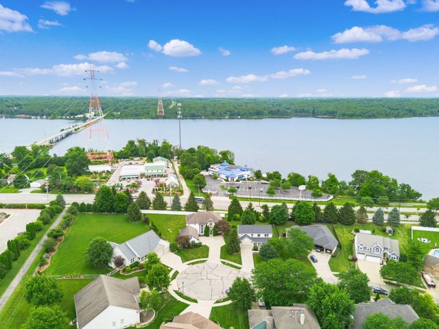 204 Oakwood Court, Westerville, OH 43081