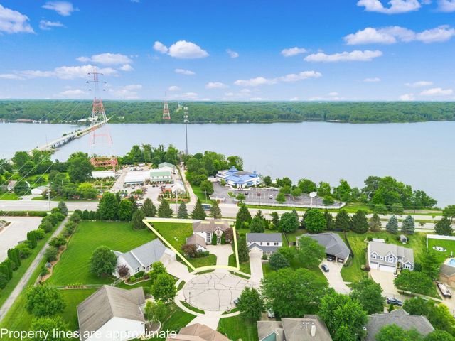 204 Oakwood Court, Westerville, OH 43081