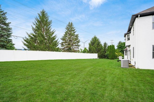 204 Oakwood Court, Westerville, OH 43081