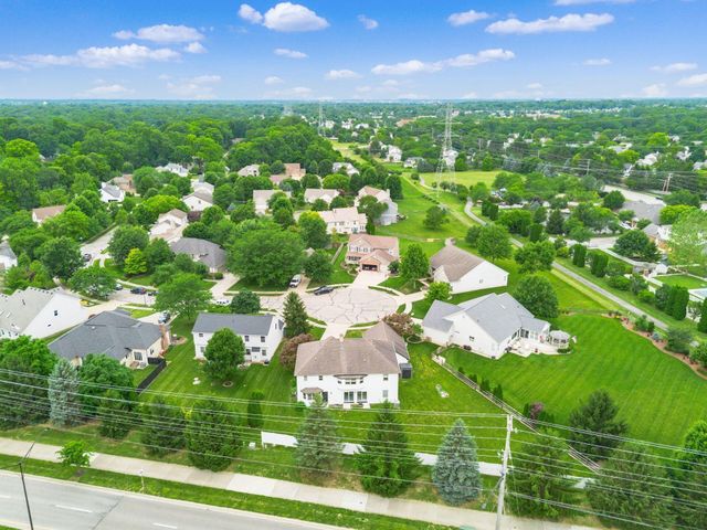 204 Oakwood Court, Westerville, OH 43081