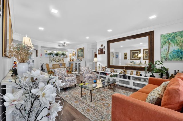 10 Colonial Club Drive 305, Boynton Beach, FL 33435