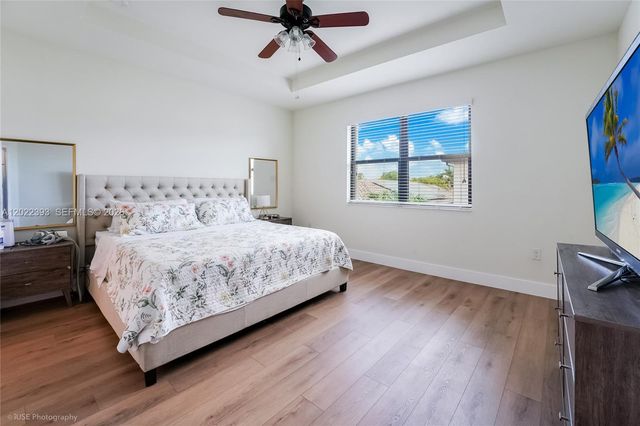 589 W 34th Ter, Homestead, FL 33033