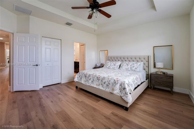 589 W 34th Ter, Homestead, FL 33033