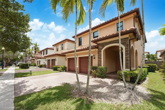 589 W 34th Ter, Homestead, FL 33033