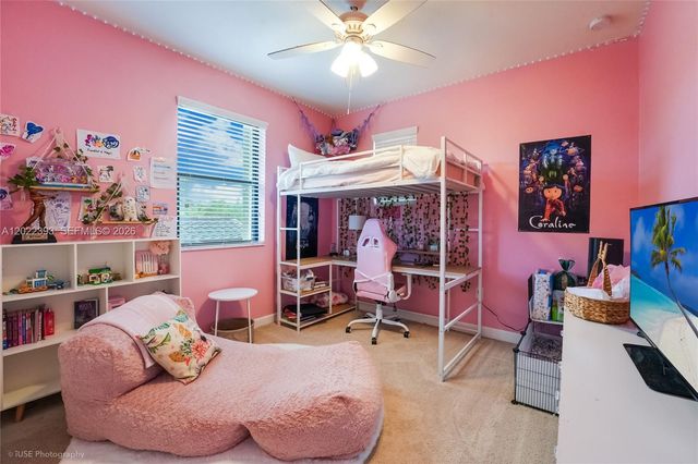589 W 34th Ter, Homestead, FL 33033
