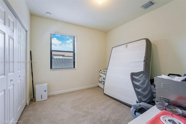 589 W 34th Ter, Homestead, FL 33033