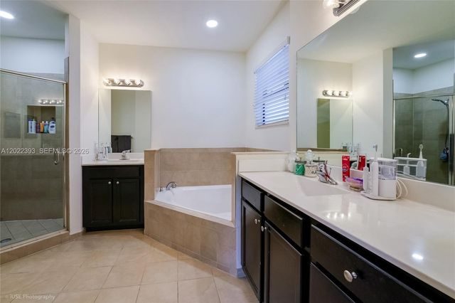 589 W 34th Ter, Homestead, FL 33033