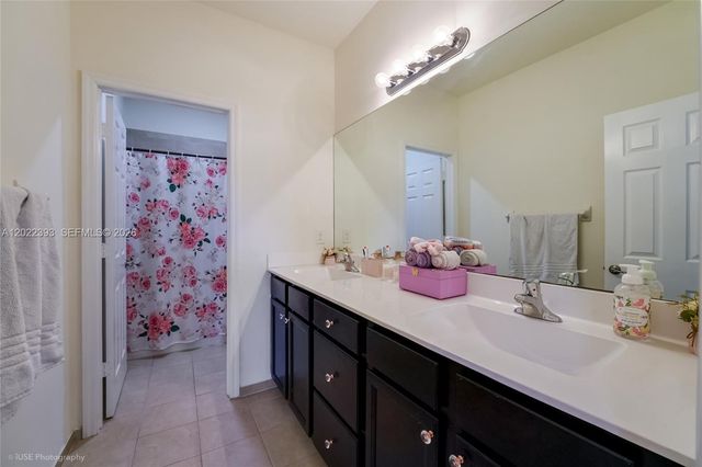 589 W 34th Ter, Homestead, FL 33033