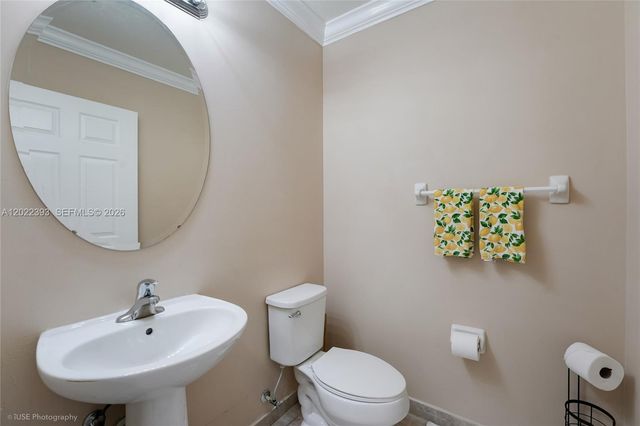 589 W 34th Ter, Homestead, FL 33033