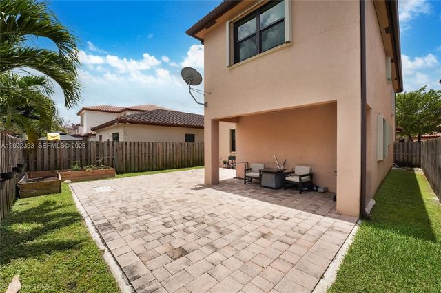 589 W 34th Ter, Homestead, FL 33033