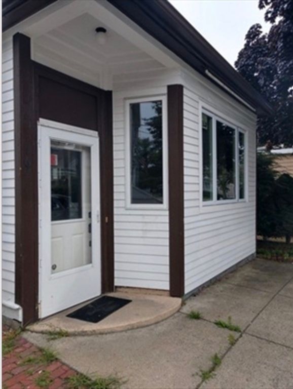 161 Burrill St, Swampscott, MA 01907