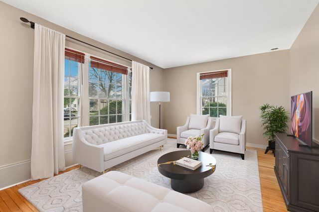 559 S Lewis Avenue, Lombard, IL 60148