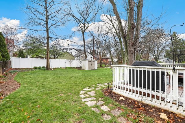 559 S Lewis Avenue, Lombard, IL 60148