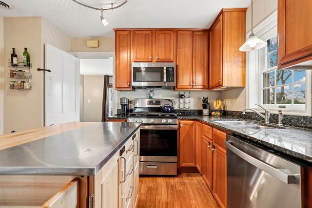 559 S Lewis Avenue, Lombard, IL 60148