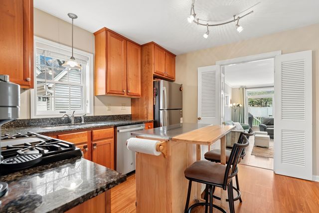 559 S Lewis Avenue, Lombard, IL 60148