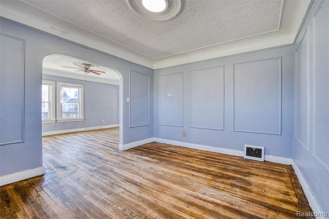 12875 Steel Street, Detroit, MI 48227