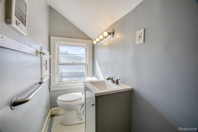 12875 Steel Street, Detroit, MI 48227