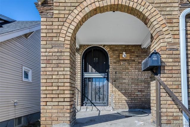 12875 Steel Street, Detroit, MI 48227