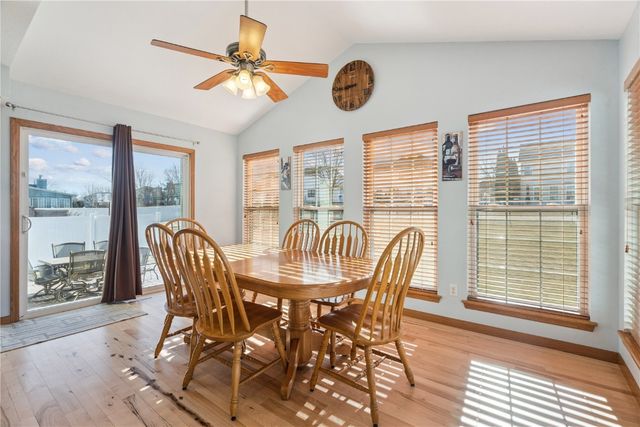 7013 Pleasant Ridge Drive SW, Cedar Rapids, IA 52404